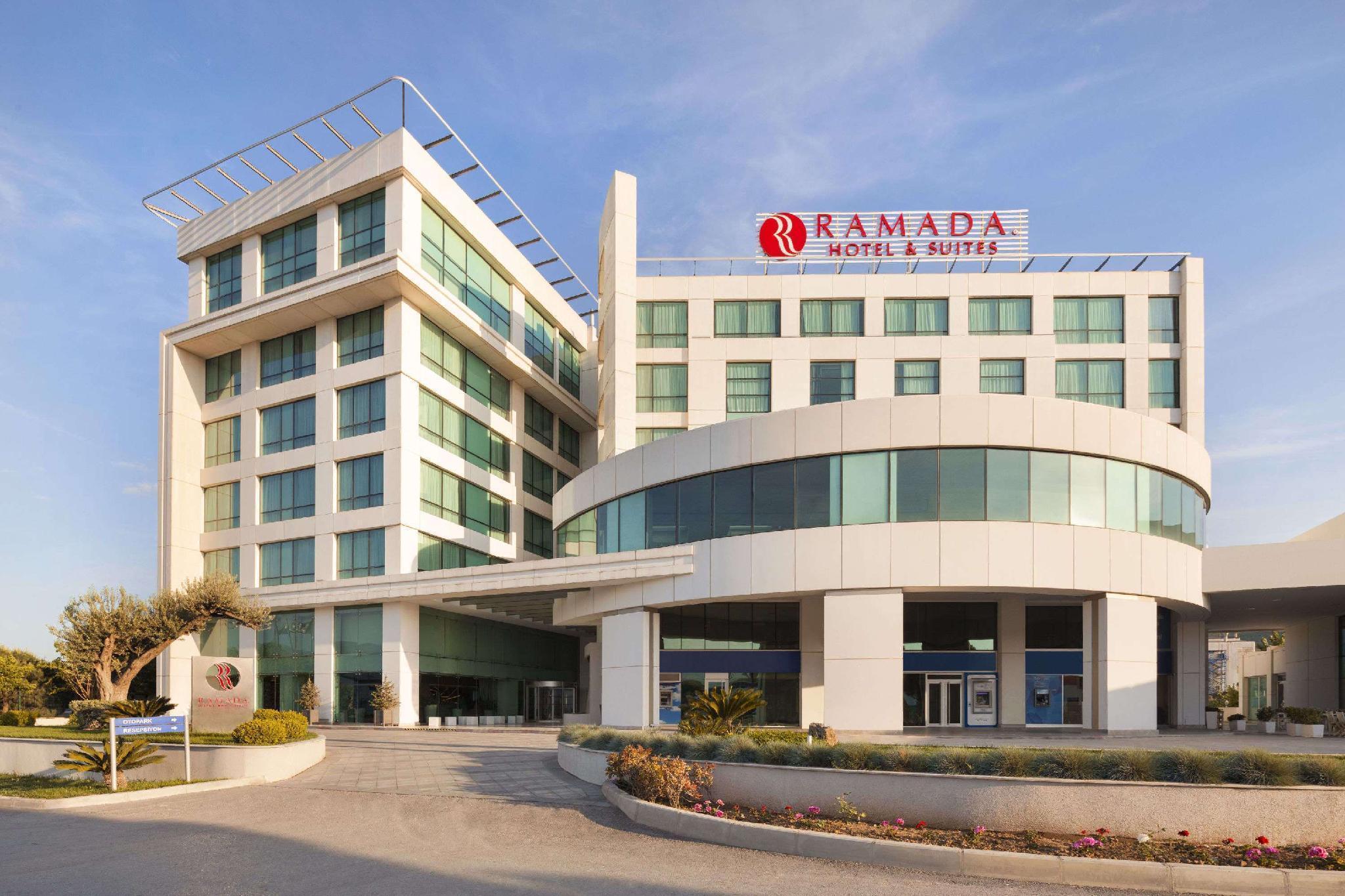 Ramada Hotel & Suites By Wyndham Izmir Kemalpasa Екстер'єр фото