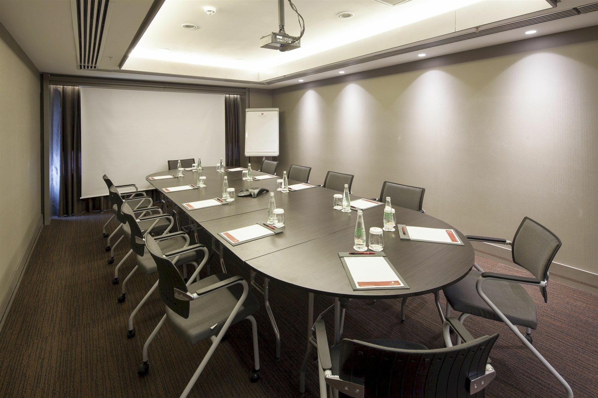 Ramada Hotel & Suites By Wyndham Izmir Kemalpasa Екстер'єр фото